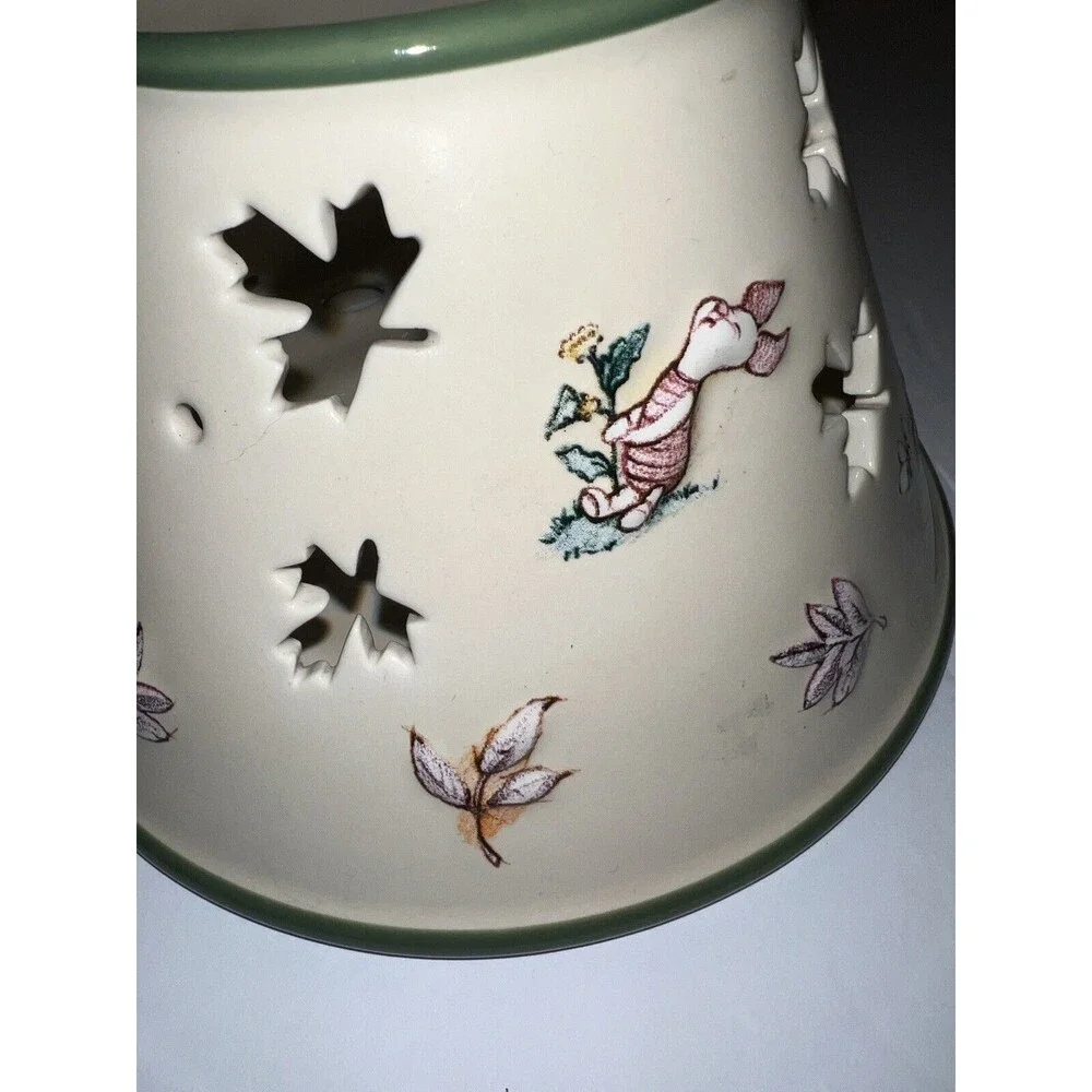 Disney Parks Winnie the Pooh & Friends Ceramic Jar Candle Lamp Shade Topper Only